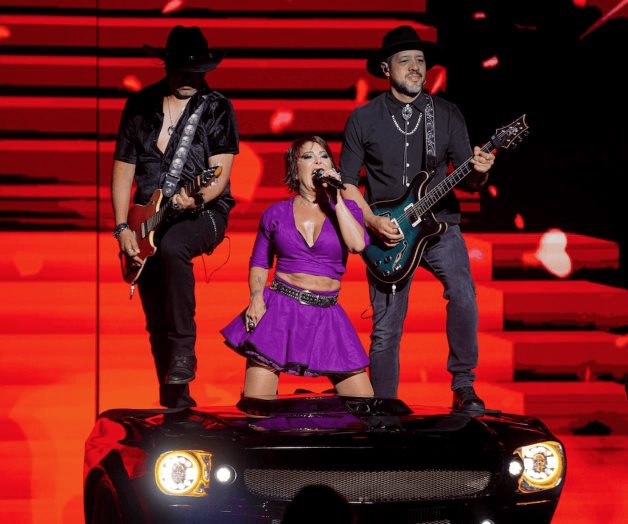 Enciende pasiones: Derroche de energía