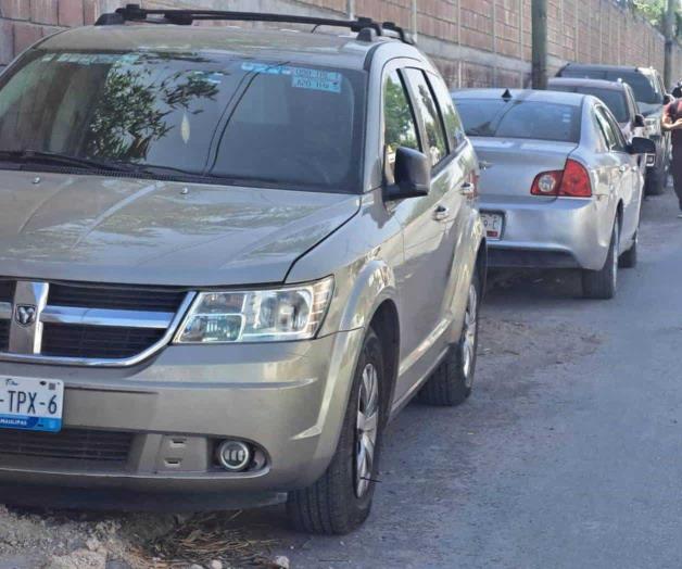 Invaden banquetas en Campestre Itavu