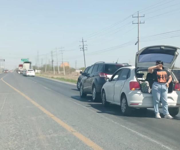 Resulta lesionada mujer en choque carretero Resulta lesionada mujer en choque carretero