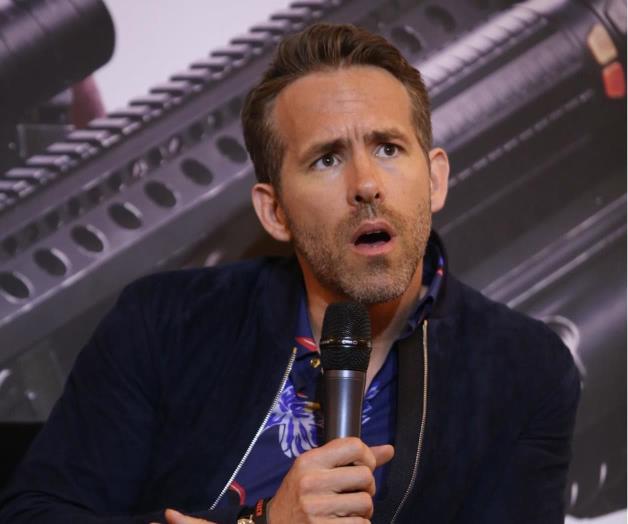 Ryan Reynolds busca solucionar demanda de su esposa con Justin Baldoni