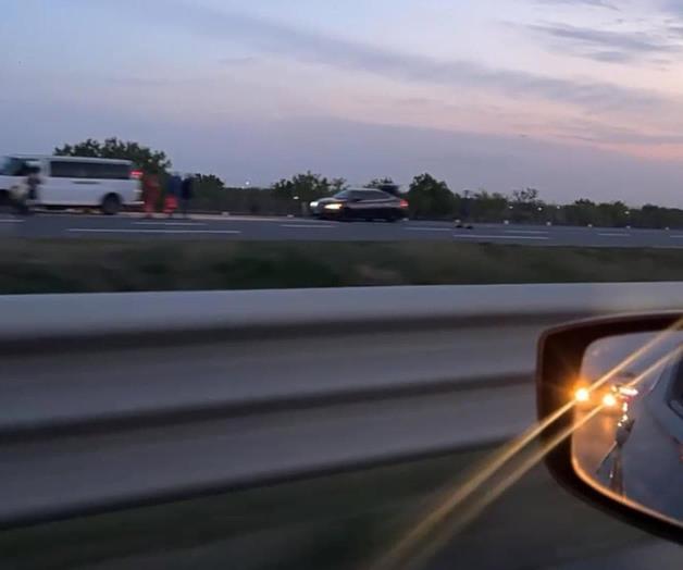 Durante más de 12 horas permanecieron cerradas: Carreteras bloqueadas Durante más de 12 horas permanecieron cerradas: Carreteras bloqueadas