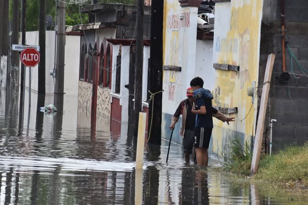 ´Salió mi hijo con mis nietos a pedir ayuda, y yo después con mi perro´ ´Salió mi hijo con mis nietos a pedir ayuda, y yo después con mi perro´