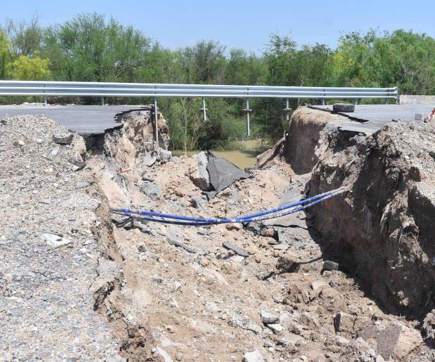 Se hunde la tierra en Libramiento Luis Echeverría de Reynosa Se hunde la tierra en Libramiento Luis Echeverría de Reynosa
