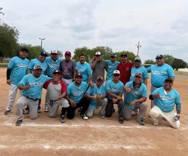 Liga Burocrática de Softbol: Triunfan Bravos de Muchacho Alegre sobre Venados y Familia Liga Burocrática de Softbol: Triunfan Bravos de Muchacho Alegre sobre Venados y Familia