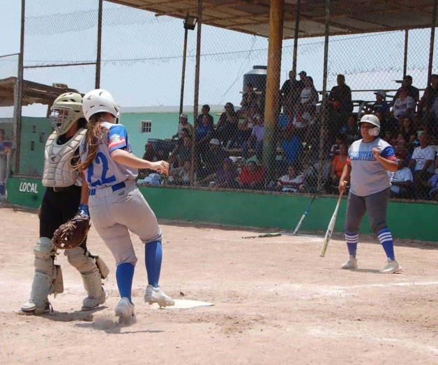 Alistan Campeonato de Softbol femenil Alistan Campeonato de Softbol femenil