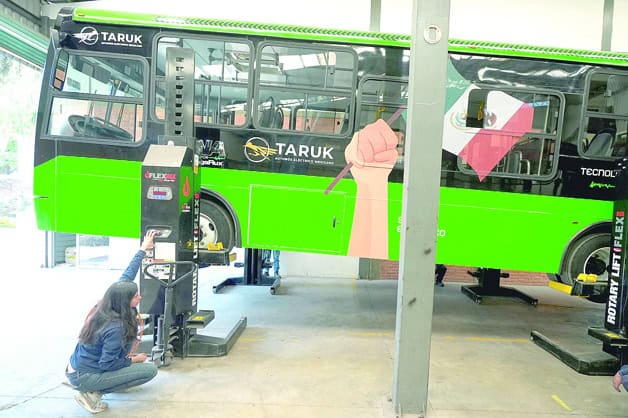 Fortalece Claudia industria nacional de electromovilidad