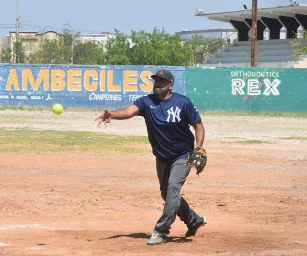 Sastrer&iacute;a M&eacute;xico va por el t&iacute;tulo del Torneo Dominical