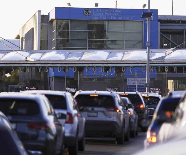 Acusan a agentes fronterizos de aceptar sobornos