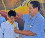 Logra primer lugar en concurso de oratoria