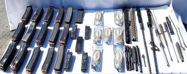 Aseguran federales 2 vehículos blindados en Reynosa Aseguran federales 2 vehículos blindados en Reynosa