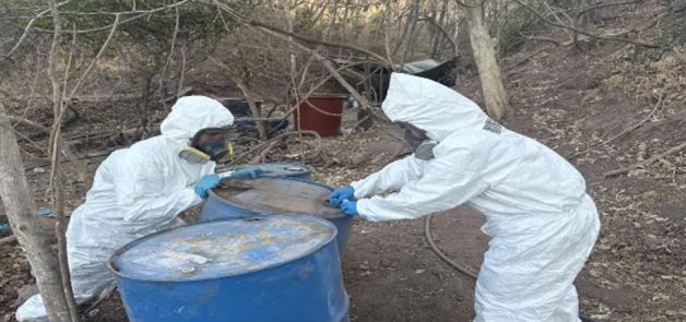 Aseguran 982 mdp en material y droga localizado en laboratorio clandestino en Sinaloa
