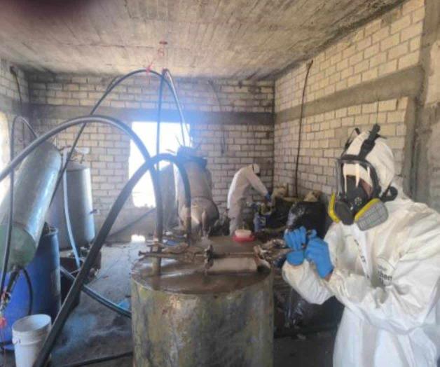 Aseguran 982 mdp en material y droga localizado en laboratorio clandestino en Sinaloa