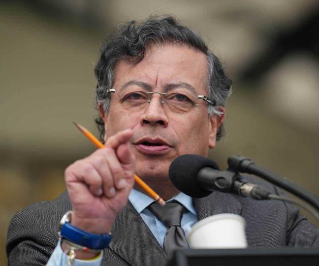 Gustavo Petro denuncia falta de transparencia en elecciones Gustavo Petro denuncia falta de transparencia en elecciones