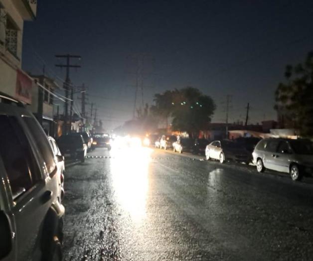 Vuelven apagones a colonia La Cañada de Reynosa Vuelven apagones a colonia La Cañada de Reynosa