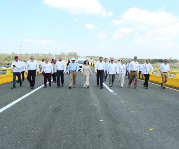 Inauguran 15 años después... puente nuevo en Altamira