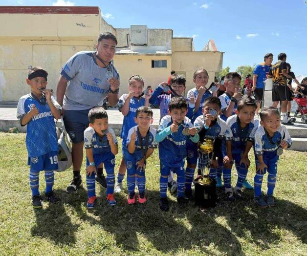 Se quedan Tiburones con el subcampeonato