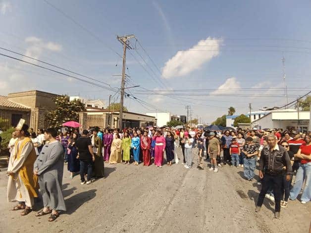 Protagonizan Viacrucis Protagonizan Viacrucis