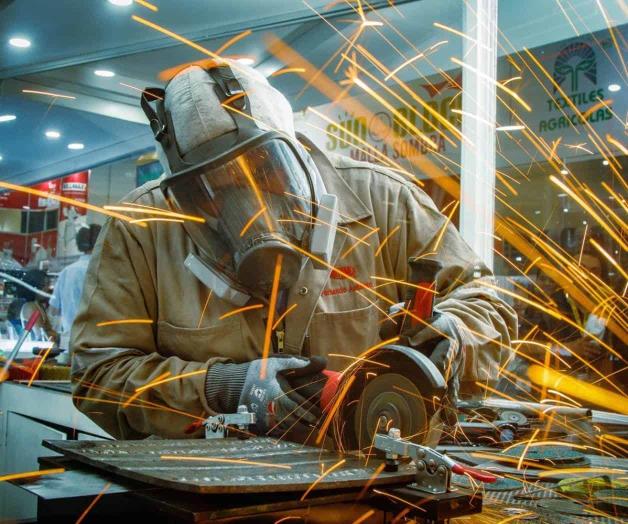 Tiene productividad laboral menor crecimiento en 4 años Tiene productividad laboral menor crecimiento en 4 años