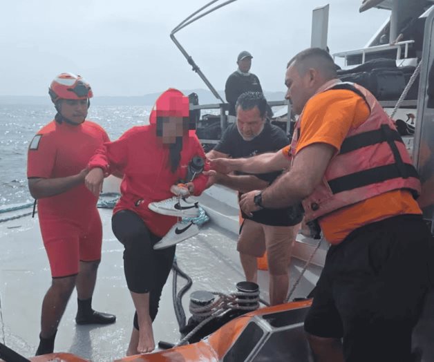 Marina rescata a tripulantes de aeronave en BCS Marina rescata a tripulantes de aeronave en BCS