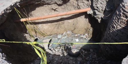 DOS GIGANTESCOS SOCAVONES en la colonia Margarita Maza de Juárez; en Reynosa