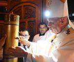 Celebran Vigilia Pascual