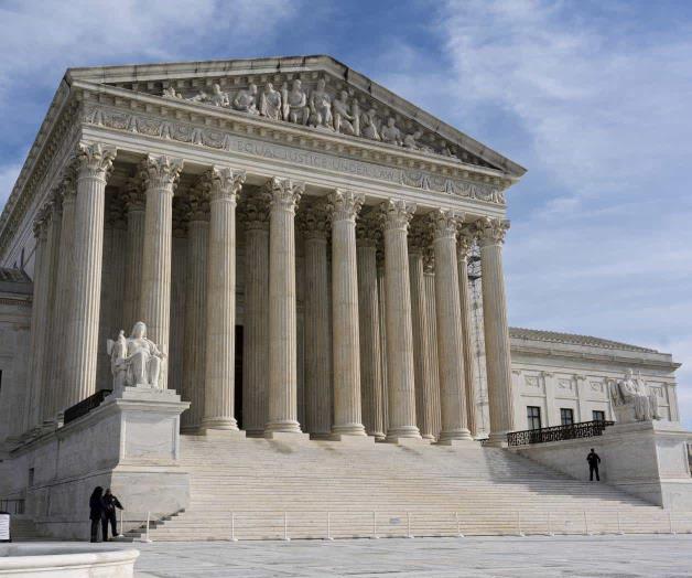 Corte Suprema sopesa tema de libros con contenidos LGBTQ Corte Suprema sopesa tema de libros con contenidos LGBTQ