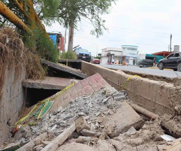 Se debilita puente; temen desplome Se debilita puente; temen desplome