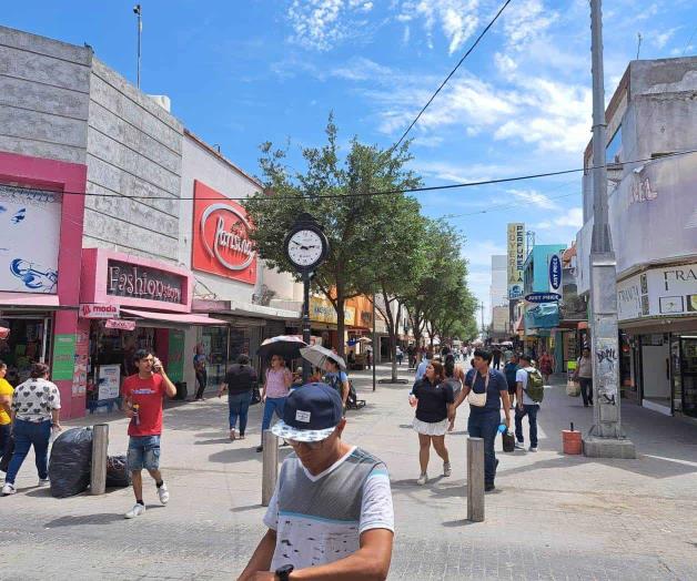 Mantienen actividad comercial en centro Mantienen actividad comercial en centro