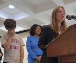 Estudiantes de Florida piden bloquear intento de bajar edad para comprar armas tras tiroteo