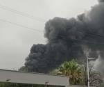 Incendio en empresa de Apodaca moviliza a Bomberos Nuevo León