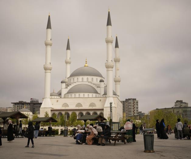 Fuerte sismo de magnitud 6,2 sacude Estambul; hiere a más de 150 personas