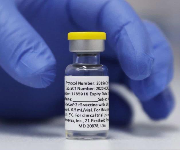 Vacuna de Novavax contra el COVID-19 está en vías de ser plenamente aprobada por la FDA Vacuna de Novavax contra el COVID-19 está en vías de ser plenamente aprobada por la FDA