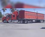 Dobles remolques ponen en riesgo a peatones y automovilistas en Río Bravo