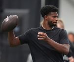 Shedeur Sanders y su espera en el draft de la NFL