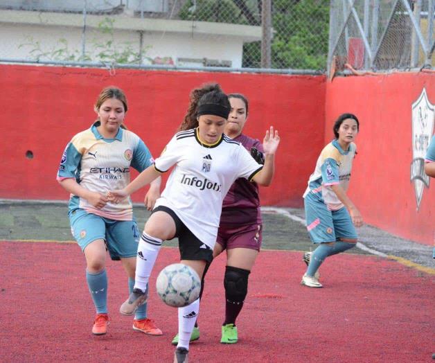Partido de siete goles en Torneo Femenil R Siete Ladrillera Partido de siete goles en Torneo Femenil R Siete Ladrillera