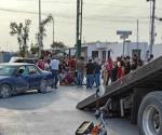 Sufre motociclista lesiones y fracturas al impactar vehículo en Reynosa