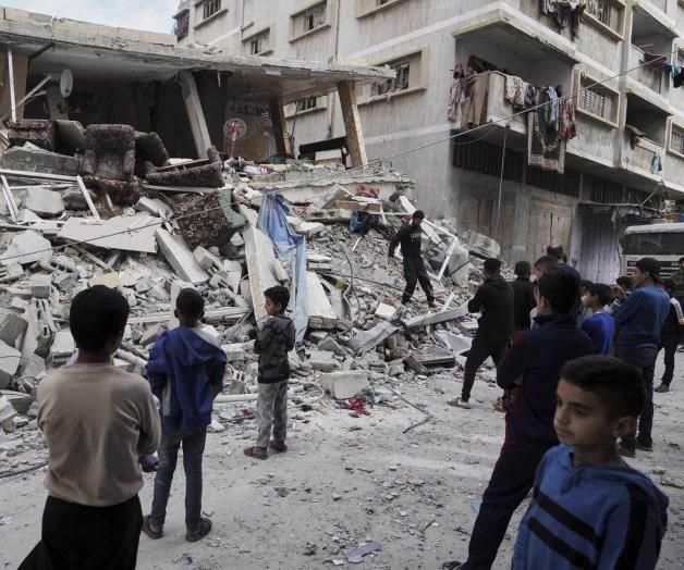 Otros 51 palestinos muertos por ataques israelíes, con un total de más de 52.000 en la guerra Otros 51 palestinos muertos por ataques israelíes, con un total de más de 52.000 en la guerra