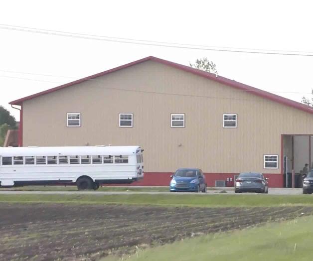 Vehículo choca contra edificio; mueren 4 niños Vehículo choca contra edificio; mueren 4 niños