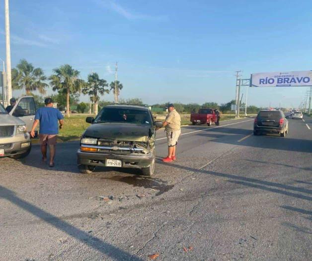 Por choque lo proyectan a una zanja Por choque lo proyectan a una zanja