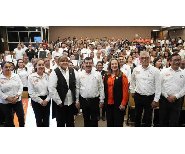 Reconoce el rector a jubilados del SUTUAT Reconoce el rector a jubilados del SUTUAT