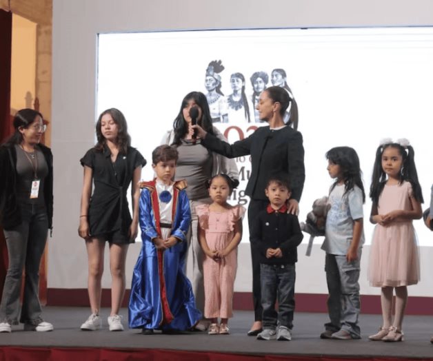 Celebración de Claudia Sheinbaum en la Mañanera