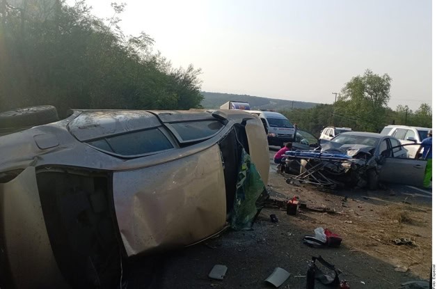 Hombre fallece en choque volcadura en Montemorelos