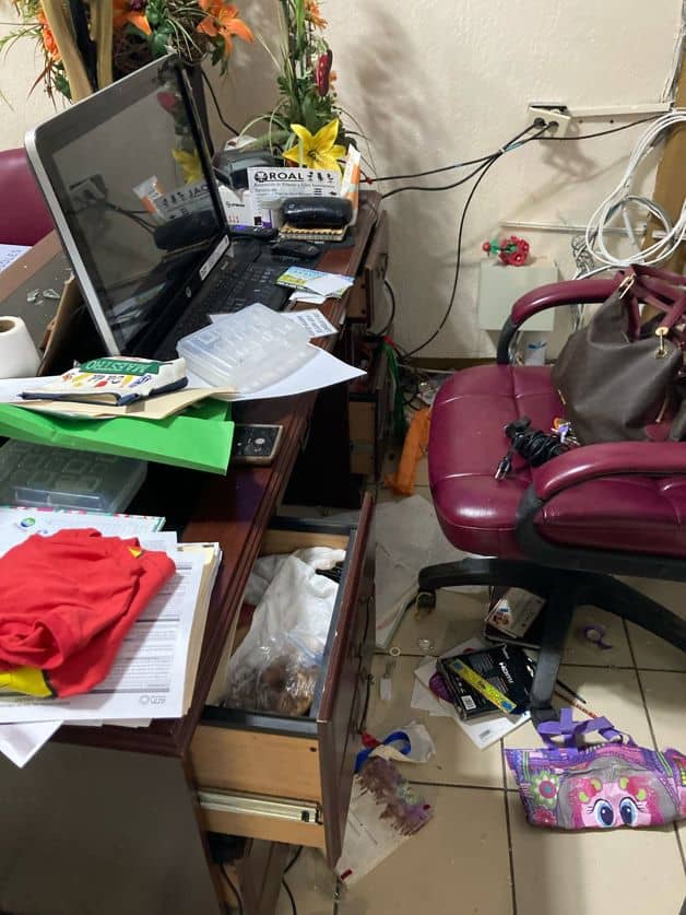 Se roban $70 mil de una primaria Se roban $70 mil de una primaria