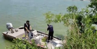 Búsqueda en el caudal de Río Bravo para localizar el cuerpo de un hombre que ingreso al agua y no salió.
