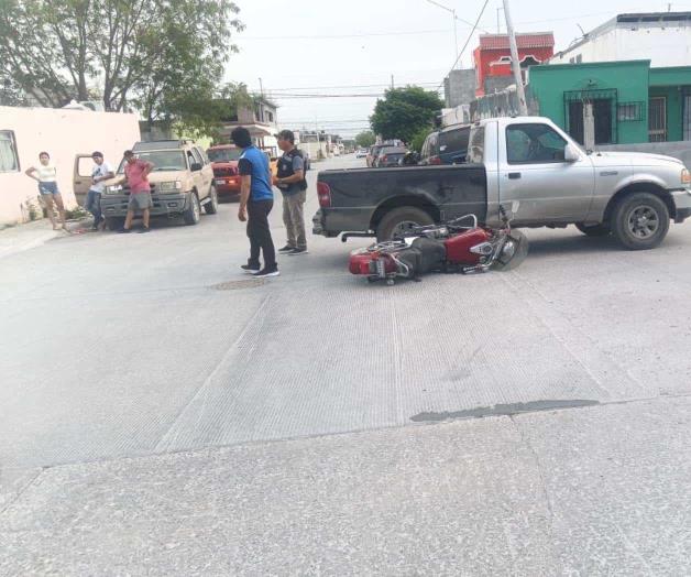 Sufre motociclista lesiones en choque Sufre motociclista lesiones en choque