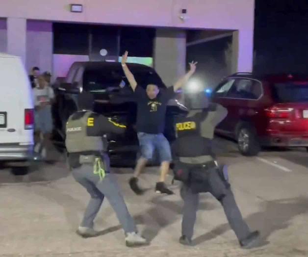 Soldado detenido en redada migratoria a club nocturno de Colorado es acusado de distribuir cocaína Soldado detenido en redada migratoria a club nocturno de Colorado es acusado de distribuir cocaína