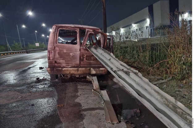 Hombre sufre amputación de pierna tras chocar con barandal en Apodaca Hombre sufre amputación de pierna tras chocar con barandal en Apodaca