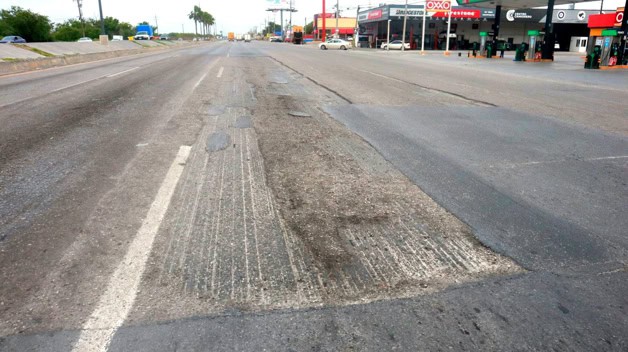 Reaparecen baches en la carretera a Río Bravo Reaparecen baches en la carretera a Río Bravo