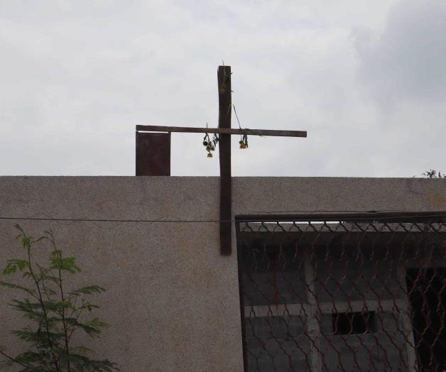 Celebran hoy Día de la Santa Cruz