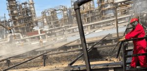 Advierten retrasos en servicios de refinería de Salina Cruz